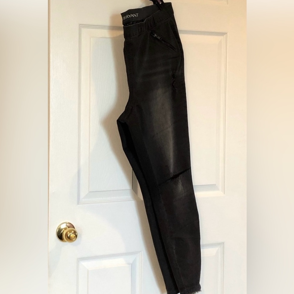LB Jean Faded Black Stretch Distressed Pull On